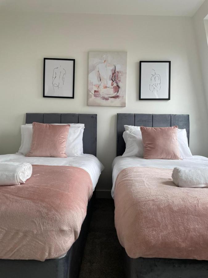 Premier Suite- Bedford City Centre With Free Gym & Parking Εξωτερικό φωτογραφία