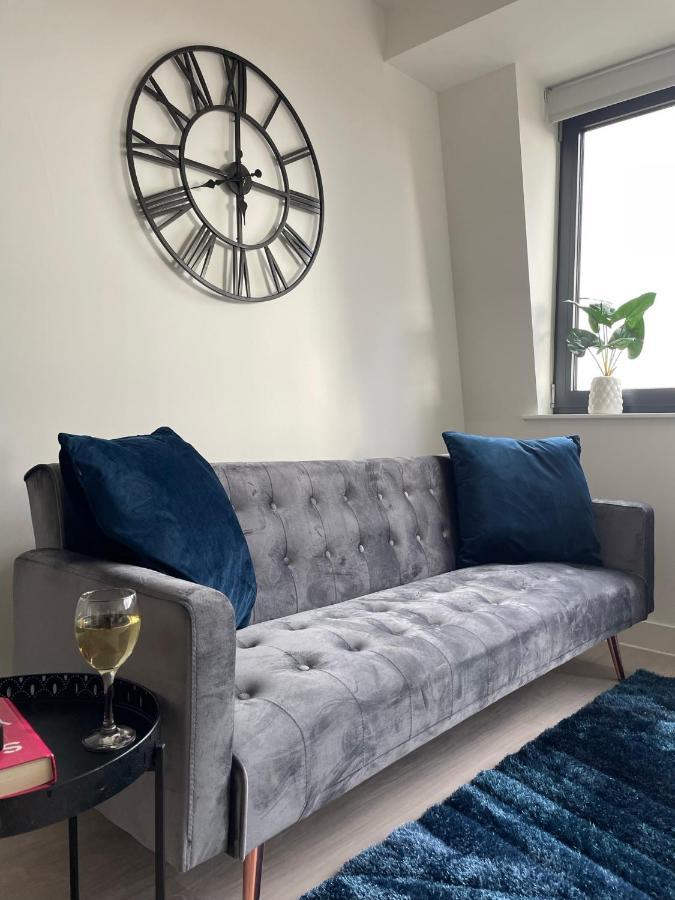 Premier Suite- Bedford City Centre With Free Gym & Parking Εξωτερικό φωτογραφία